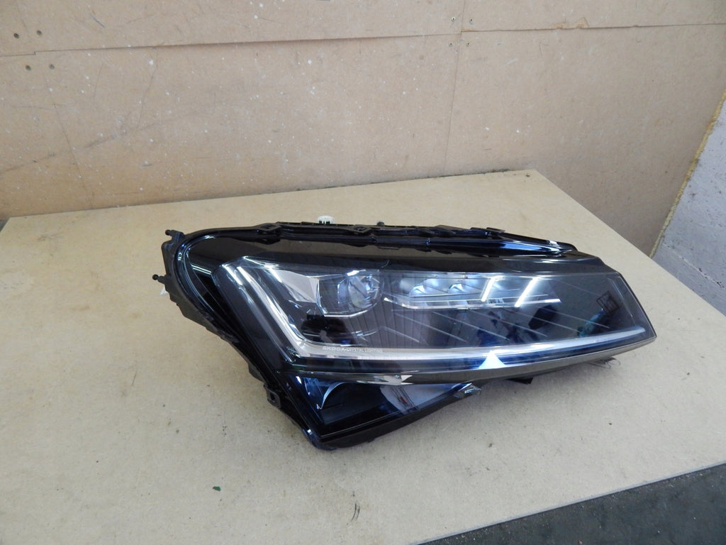Frontscheinwerfer Skoda Superb III 3V1941016D Rechts Scheinwerfer Headlight SCH6501100464wc