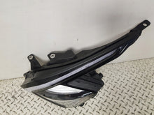 Load image into Gallery viewer, Frontscheinwerfer Kia Sportage 92101R2000 Links Scheinwerfer Headlight SCH2467824413iu