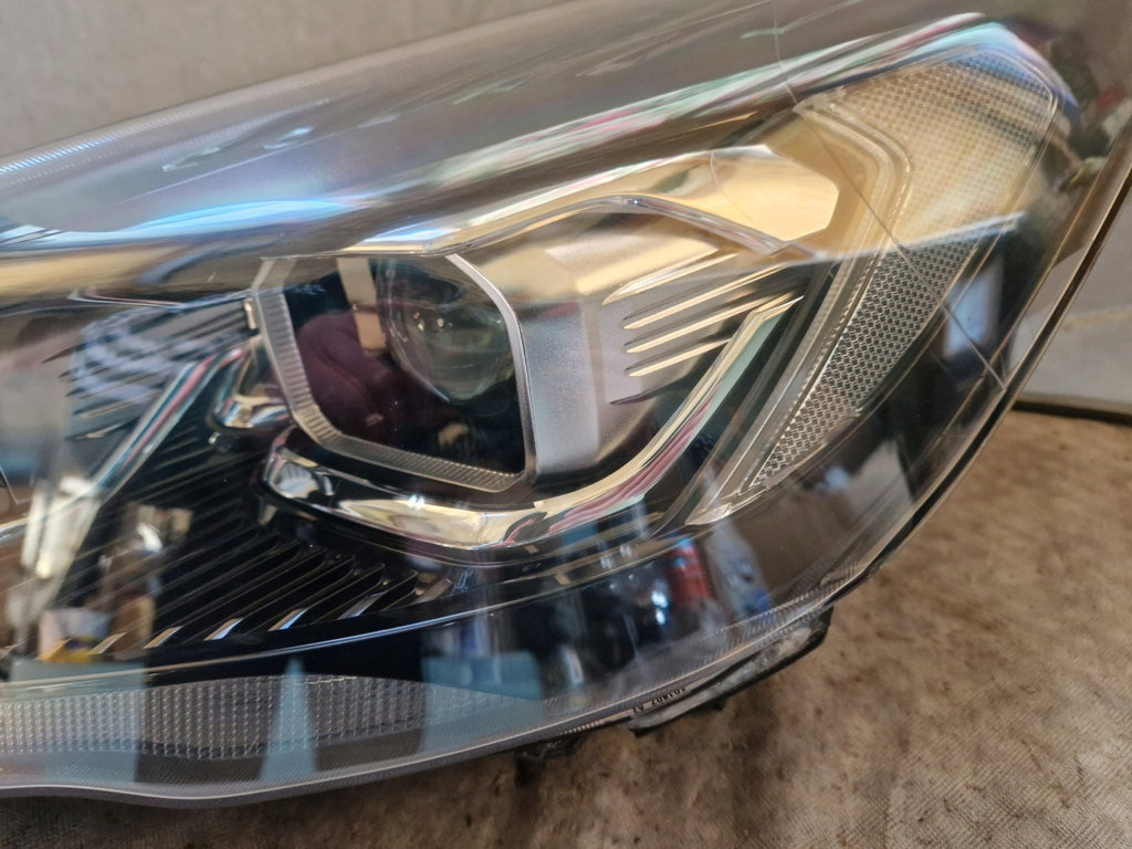 Frontscheinwerfer Ford Kuga II GV4113D155EH 9015644723131323 Links Headlight SCH8801646027al