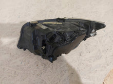 Laden Sie das Bild in den Galerie-Viewer, Frontscheinwerfer BMW E91 E90 6942738 Rechts Scheinwerfer Headlight SCH9149791643bg
