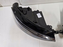Load image into Gallery viewer, Frontscheinwerfer VW Passat LED Ein Satz Scheinwerfer Headlight SCH2366761073ze