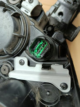 Laden Sie das Bild in den Galerie-Viewer, Frontscheinwerfer Hyundai Elantra VII 92102-AA Rechts Scheinwerfer Headlight SCH6955951063wn