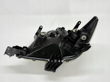 Laden Sie das Bild in den Galerie-Viewer, Frontscheinwerfer Toyota Hilux KLA11248 Rechts Scheinwerfer Headlight SCH8810618918pd