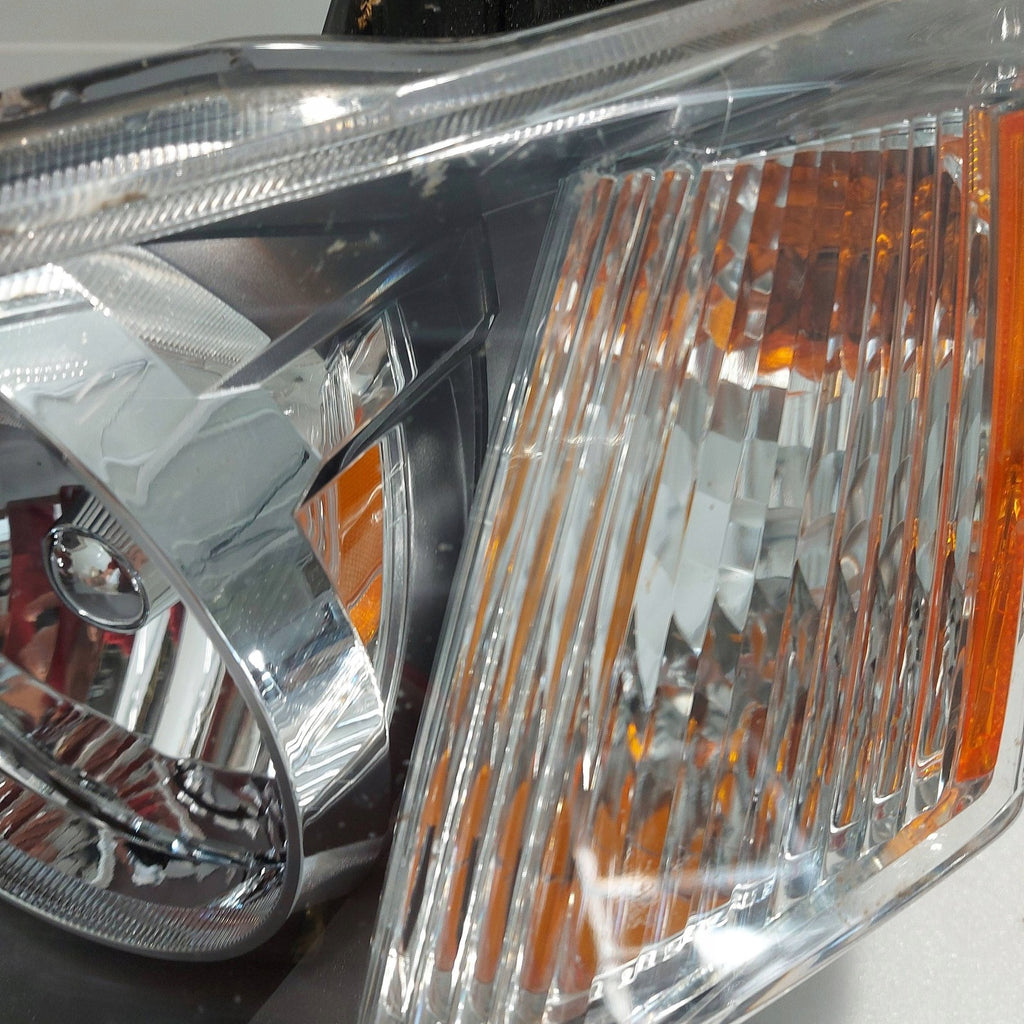 Frontscheinwerfer Mitsubishi Outlander II P5589L A048040P5589L Rechts oder Links