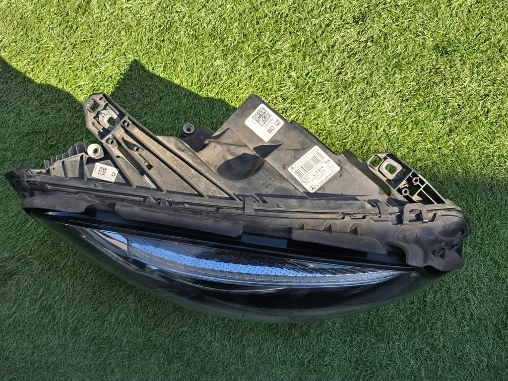 Frontscheinwerfer Mercedes-Benz W246 A2469066201 LED Rechts Headlight SCH7157352787ka