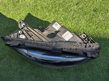 Laden Sie das Bild in den Galerie-Viewer, Frontscheinwerfer Mercedes-Benz W246 A2469066201 LED Rechts Headlight SCH7157352787ka