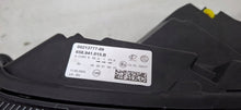 Laden Sie das Bild in den Galerie-Viewer, Frontscheinwerfer Skoda Kamiq 0021377709 658941015B Rechts Headlight SCH9251843286ai