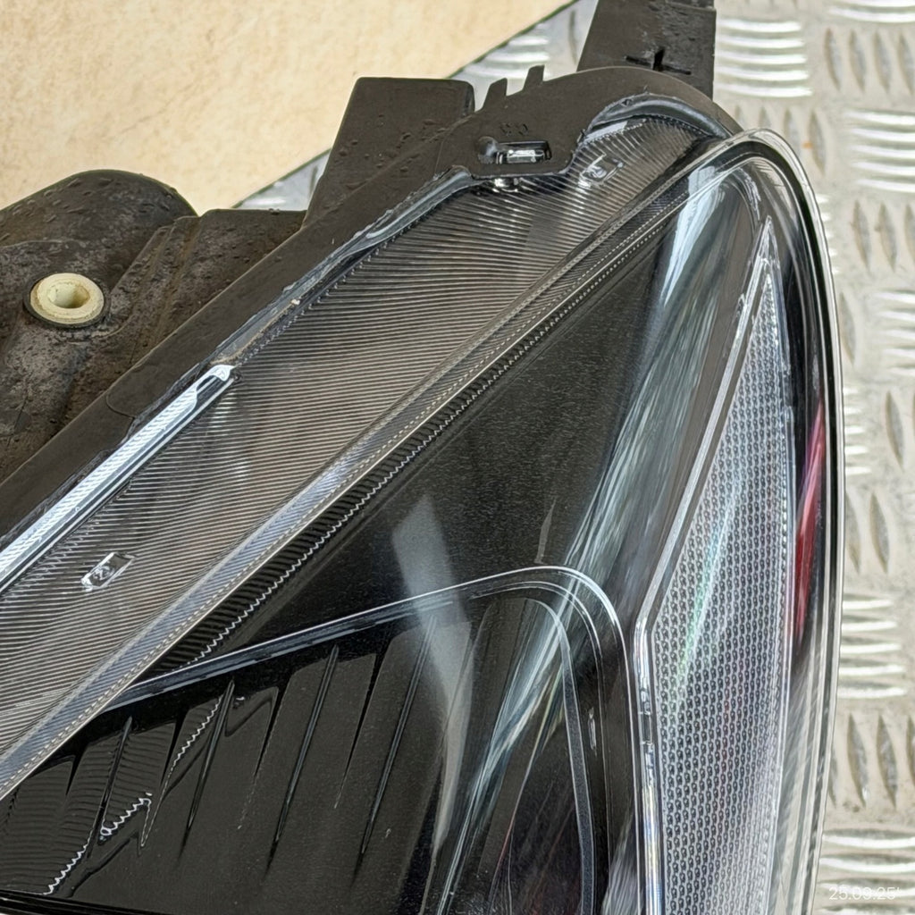 Frontscheinwerfer Ford Kuga III LV4B-13E017-AK LV4B-13E016-AK LED Ein Satz SCH7028954117og