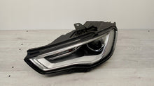 Laden Sie das Bild in den Galerie-Viewer, Frontscheinwerfer Audi A3 8V0941005 1EL010740-21 Xenon Links Headlight