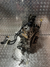 Laden Sie das Bild in den Galerie-Viewer, Motor Mazda Mx-30 170PS 125kW 11TKm 2023 Hybrid Engine Unkomplett MOT8748136007yj