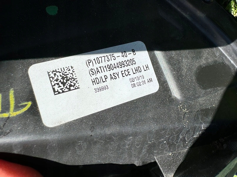 Frontscheinwerfer Tesla Model 3 1077375-40-B LED Links Scheinwerfer Headlight