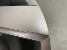 Laden Sie das Bild in den Galerie-Viewer, 1x Alufelge 17 Zoll 7.5&quot; 5x112 51ET 5H0601025E VW Golf Viii Rim Wheel