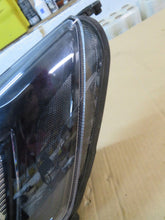 Laden Sie das Bild in den Galerie-Viewer, Frontscheinwerfer Ford Focus JX7B-13W030-CE Links Scheinwerfer Headlight