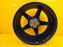 Laden Sie das Bild in den Galerie-Viewer, 1x Alufelge 18 Zoll 8.5" 5x112 44ET A2054011100 Mercedes-Benz W205 Rim Wheel FEL3885190993ma