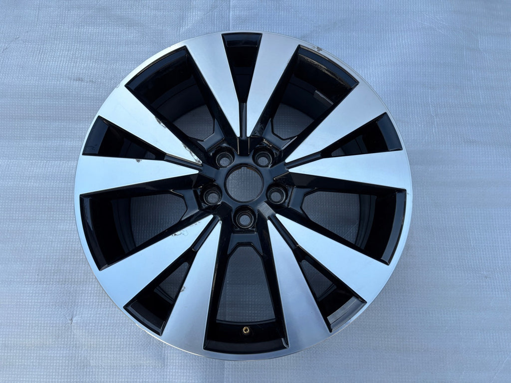 1x Alufelge 17 Zoll 6.5" 5x112 6F9601025D Seat Arona Rim Wheel FEL5097359975wt