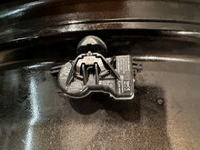 Load image into Gallery viewer, 1x Alufelge 19 Zoll 7.0&quot; 5x114.3 40ET 4ES3B Nissan Qashqai J11 Rim Wheel