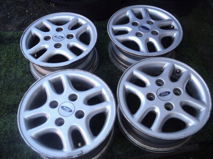 4x Alufelge 13 Zoll 5.5" 4x108 41ET Glanz Weiß Ford I Rim Wheel FEL4658905540xc