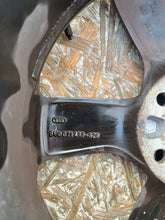 Laden Sie das Bild in den Galerie-Viewer, 1x Alufelge 17 Zoll 6.0" 5x112 48ET 8V0071497B Audi Rim Wheel
