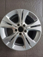 Load image into Gallery viewer, 1x Alufelge 17 Zoll 7.0" 5x112 48 5ET A2056014300 Mercedes-Benz Rim Wheel FEL7878691929ve