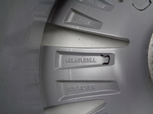 Load image into Gallery viewer, 1x Alufelge 17 Zoll 6.5" 5x100 40ET 658601025AA Skoda I Rim Wheel FEL5863615021br