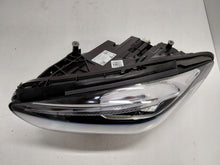 Laden Sie das Bild in den Galerie-Viewer, Frontscheinwerfer Mercedes-Benz W247 A2479065107 Links Scheinwerfer Headlight SCH3870738352eb