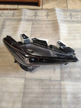 Load image into Gallery viewer, Frontscheinwerfer Mazda Cx5 KB8N51030 LED Rechts Scheinwerfer Headlight