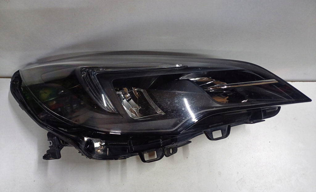 Frontscheinwerfer Opel Astra 445896-666 LED Rechts Scheinwerfer Headlight