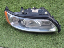Laden Sie das Bild in den Galerie-Viewer, Frontscheinwerfer Volvo V70 S60 30698847 Xenon Rechts Scheinwerfer Headlight SCH2132589185ks