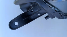 Laden Sie das Bild in den Galerie-Viewer, Frontscheinwerfer Toyota Yaris LED Links Scheinwerfer Headlight SCH5569096101cc