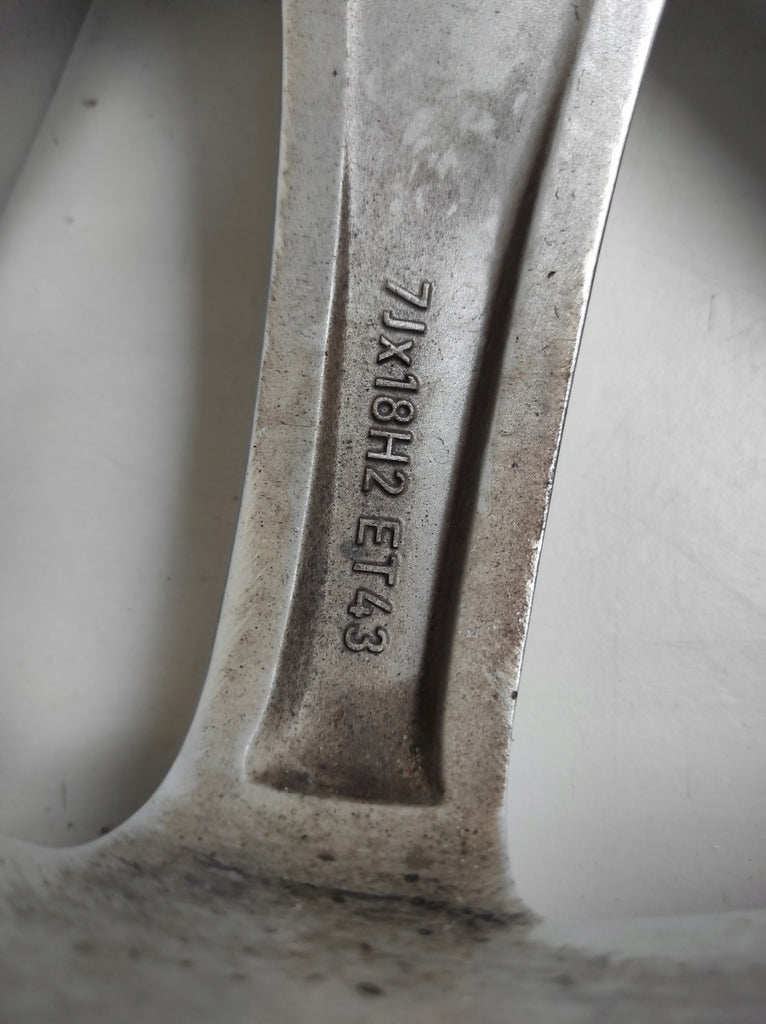 1x Alufelge 18 Zoll 7.0" 5x112 43ET Matt Silber 565601025D Skoda Kodiaq