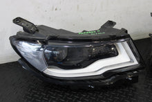 Laden Sie das Bild in den Galerie-Viewer, Frontscheinwerfer Jeep Compass P55112717AF Ein Satz Scheinwerfer Headlight SCH8586197411oj