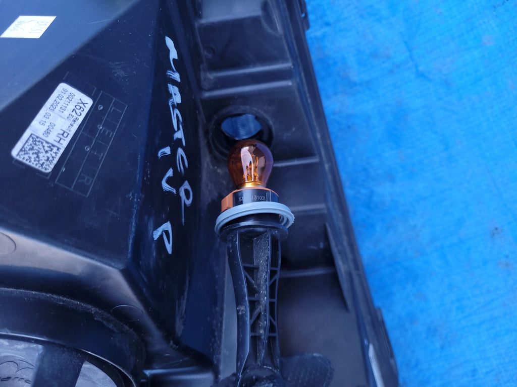 Frontscheinwerfer Opel Movano B 260105567R Rechts Scheinwerfer Headlight SCH5415845652rl