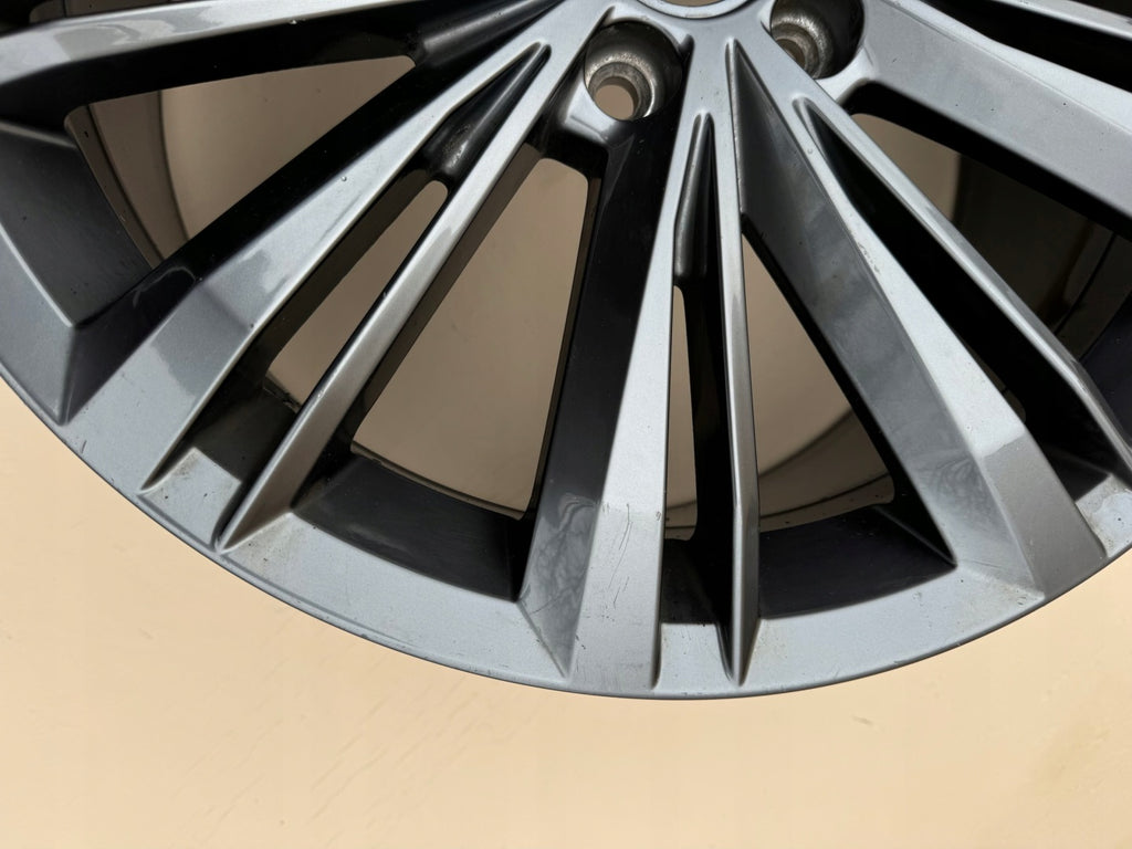 1x Alufelge 18 Zoll 8.0" 5x112 44ET Glanz Silber 3G0601035 VW Passat B8 FEL1297597430pf