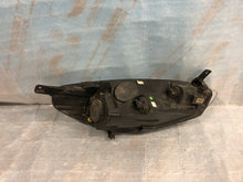 Laden Sie das Bild in den Galerie-Viewer, Frontscheinwerfer Ford Fiesta H1BB-13W030-AE Links Scheinwerfer Headlight SCH8002026241fr