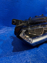 Laden Sie das Bild in den Galerie-Viewer, Frontscheinwerfer VW Passat B8 3G1941035C LED Links Scheinwerfer Headlight SCH1099284236sd