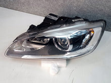 Load image into Gallery viewer, Frontscheinwerfer Volvo V60 31420261 89908941 Links Scheinwerfer Headlight SCH3912569082vf