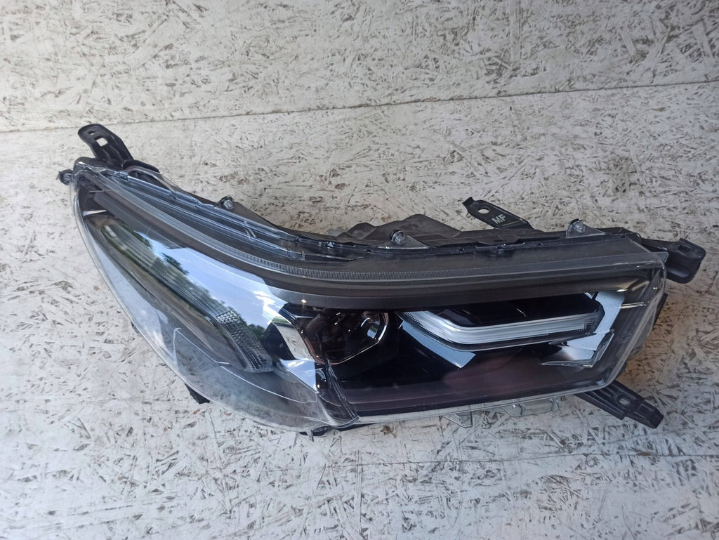 Frontscheinwerfer Toyota Hilux VIII 81110-YP121 LED Rechts Headlight SCH2310370444zk
