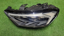 Laden Sie das Bild in den Galerie-Viewer, Frontscheinwerfer Audi A1 82A941033D Full LED Links Scheinwerfer Headlight