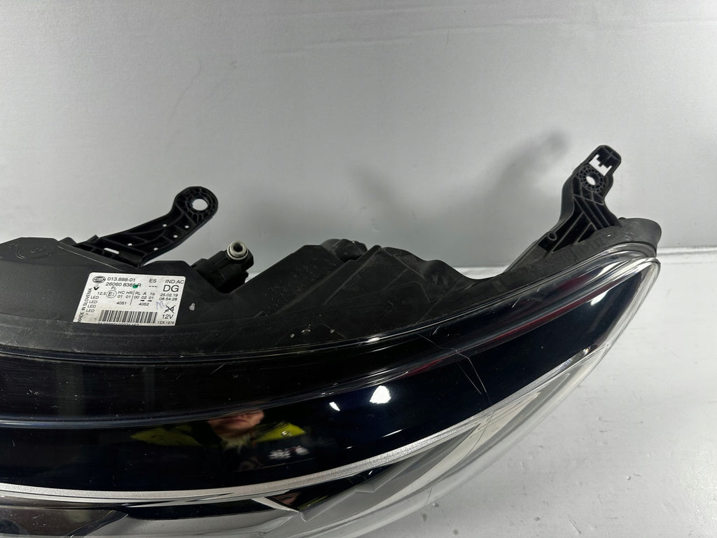 Frontscheinwerfer Renault Captur I 260105570R 260608385R LED Ein Satz Headlight SCH8677135051qv