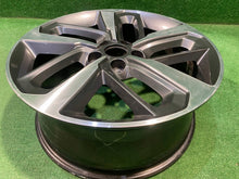 Load image into Gallery viewer, 1x Alufelge 18 Zoll 7.5" 5x114.3 52ET 52910-J9300 Hyundai Kona Rim Wheel FEL7524632821kq