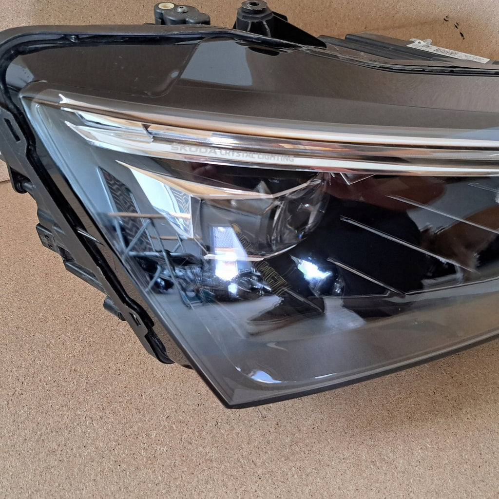 Frontscheinwerfer Skoda Scala 657941016A Full LED Rechts Scheinwerfer Headlight SCH2054481674rm