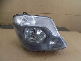 Frontscheinwerfer Mercedes-Benz Sprinter A9068202461 9068202461 Rechts Headlight