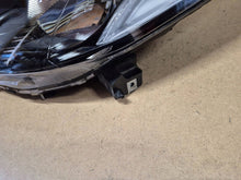 Laden Sie das Bild in den Galerie-Viewer, Frontscheinwerfer Mazda 2 DG8051040 Links Scheinwerfer Headlight SCH2135030985wl