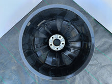 Laden Sie das Bild in den Galerie-Viewer, 1x Alufelge 19 Zoll 7.0&quot; 5x108 38ET 9809685477 Peugeot 3008 Rim Wheel