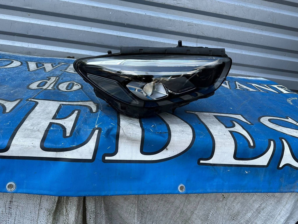 Frontscheinwerfer Mercedes-Benz W247 A2479062603 LED Rechts Headlight SCH8271332092uw