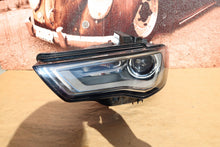 Laden Sie das Bild in den Galerie-Viewer, Frontscheinwerfer Audi A3 8V0941005 Bi-Xenon Links Scheinwerfer Headlight