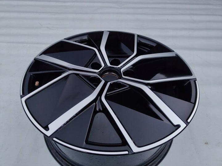 1x Alufelge 18 Zoll 7.5" 5x112 51ET Glanz Schwarz 5H0601025AR VW Golf Viii FEL8073906250iv