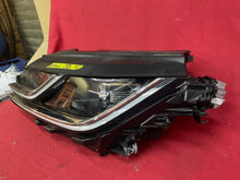 Laden Sie das Bild in den Galerie-Viewer, Frontscheinwerfer VW Arteon 3G8941081S Links Scheinwerfer Headlight SCH1005017260ja