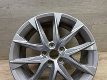 Laden Sie das Bild in den Galerie-Viewer, 1x Alufelge 18 Zoll 7.5" 5x112 51ET Glanz Silber 5F0601025AA Seat Leon Rim Wheel FEL9429161697bm