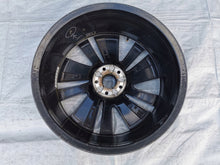 Laden Sie das Bild in den Galerie-Viewer, 1x Alufelge 19 Zoll 7.5&quot; 5x108 38ET 9809685477 Peugeot Ii Rim Wheel
